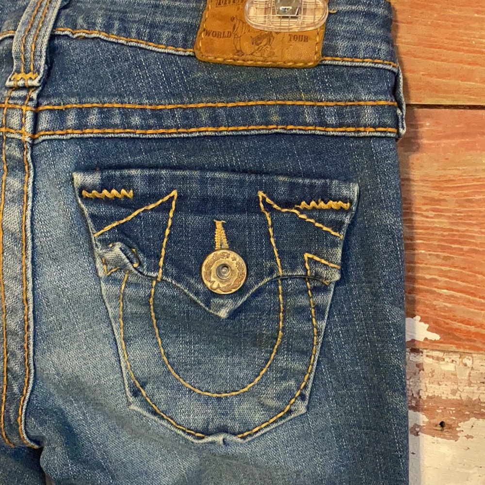 True Religion Wide leg jeans! Size 26! - Picture 3 of 9